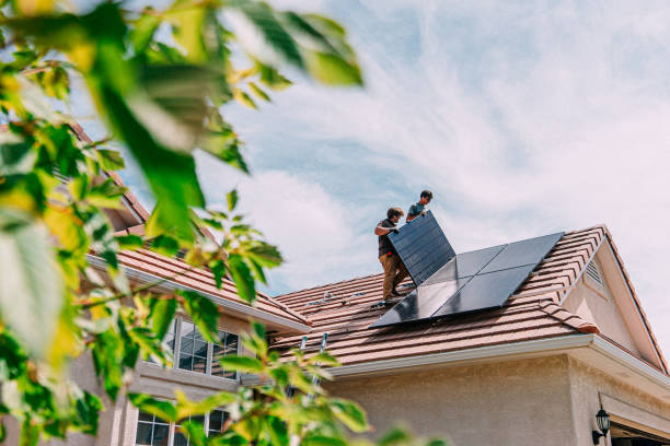 Best Local Roofing Companies  in St John, KS